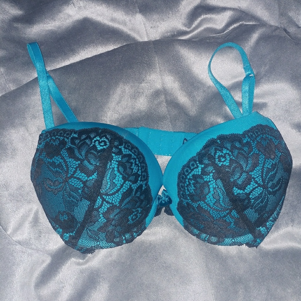 AdoreMe super pushup Bra size 32D